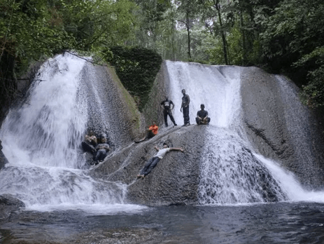 Wisata Air Terjun di Kalimantan