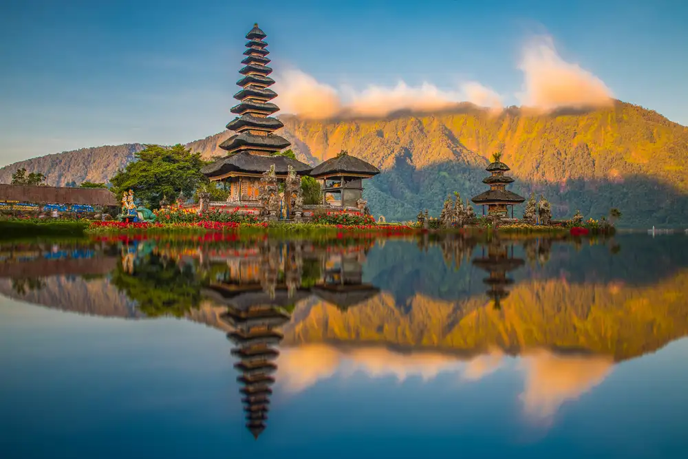 Liburan di Indonesia- Rekomendasi Destinasi Wisata Terbaik 2025