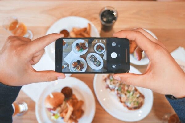 Ubah Kamera HP Biasa Jadi Alat Fotografi Profesional: Tips & Trik Terlengkap Kamera HP