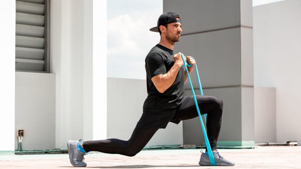 Latihan dengan resistance band alat fitness murah di Shopee
