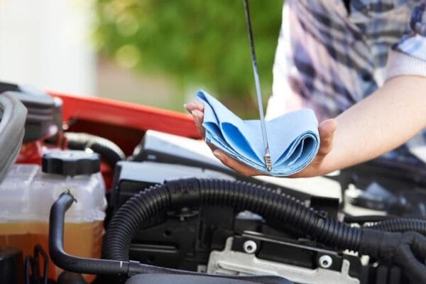 Trik Merawat Mobil Bekas